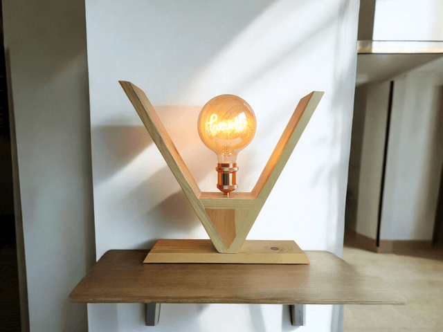 Lampe V