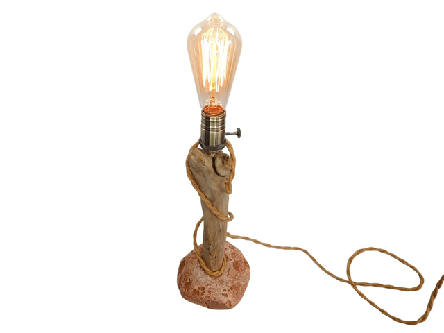 Lampe bois flotté