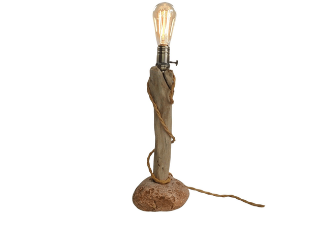 Lampe bois flotté